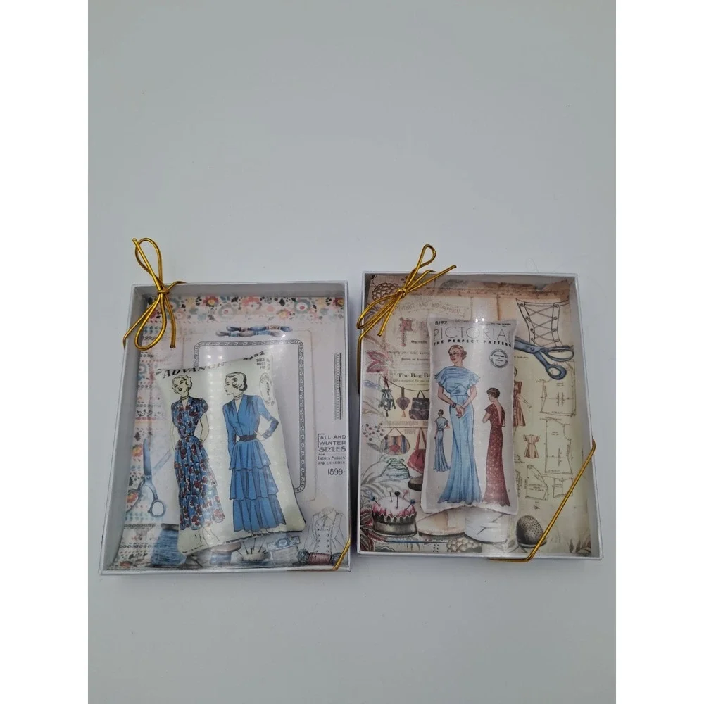Set Of 2 Vintage Lookkng Ladies Of Fashion Sachets